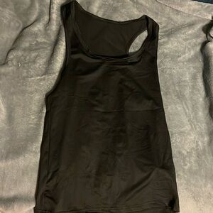 Men’s black tank top/wife beater